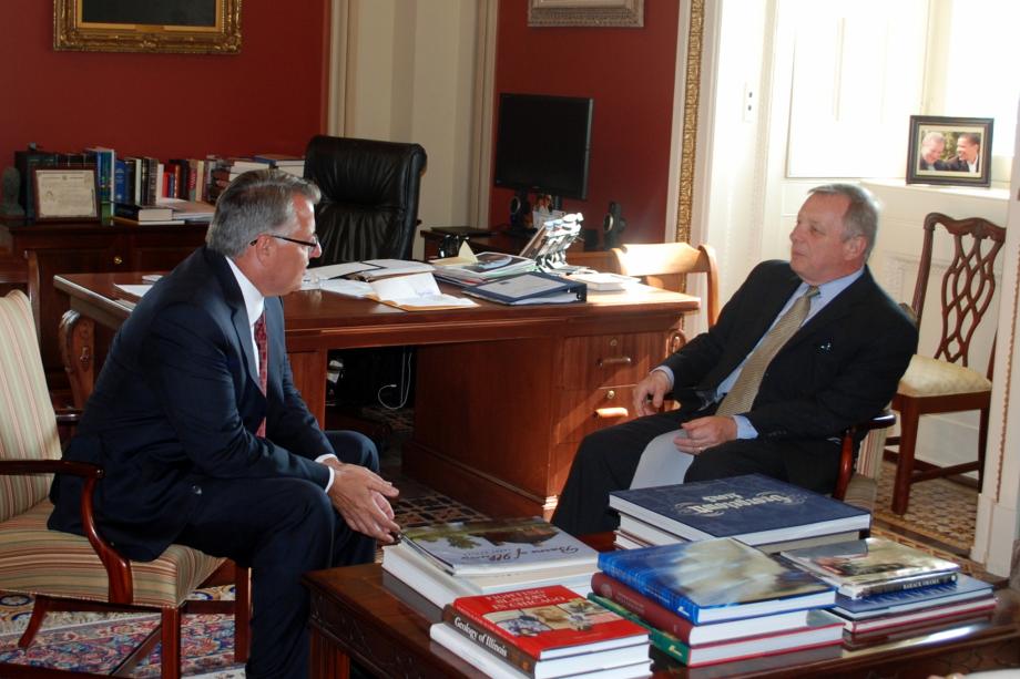 Durbin met with Greg Brown, CEO of Motorola Solutions, to discuss public safety communications issues.